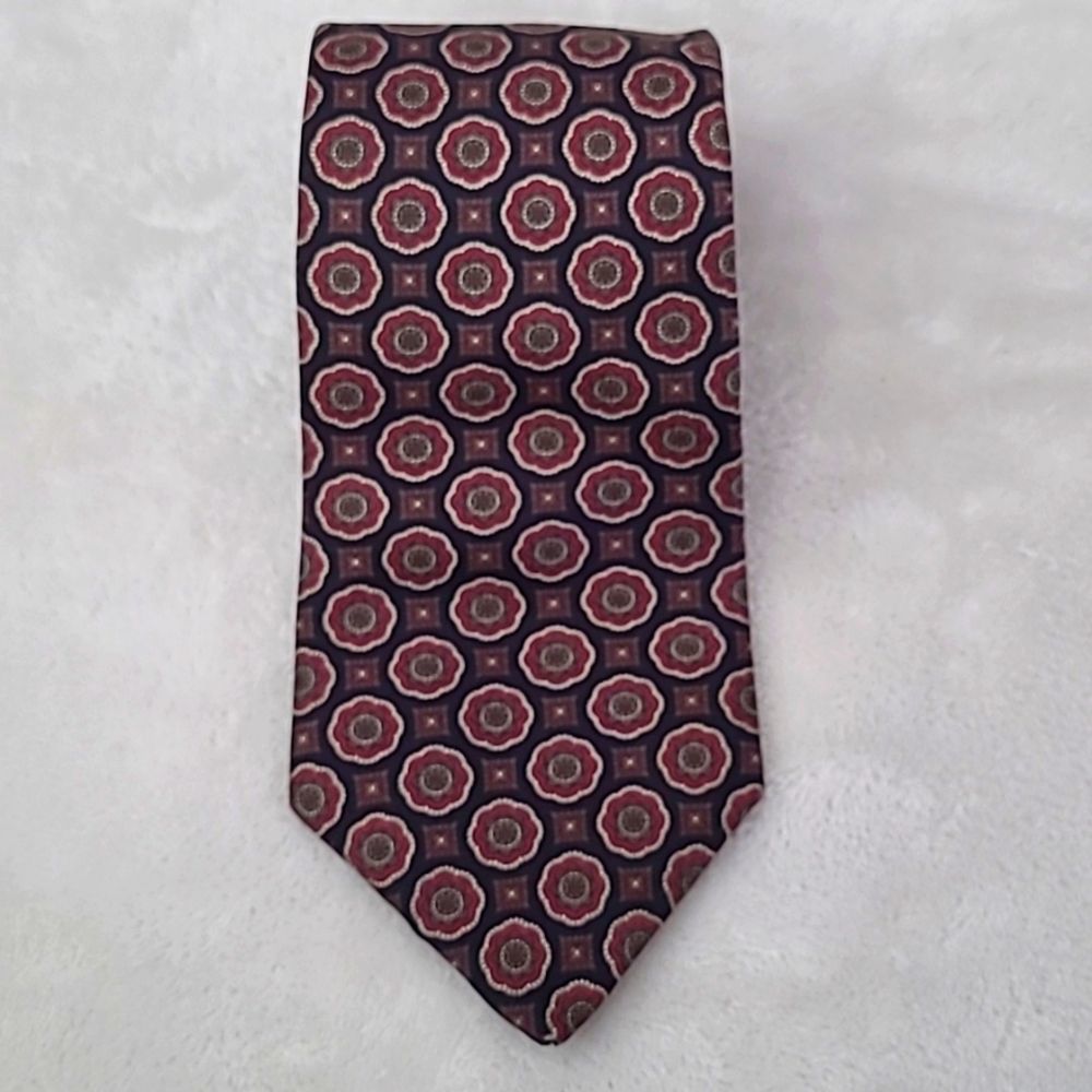 Vintage GANT 100% Silk Men's Necktie Geometric Classic Length Made in USA Luxury